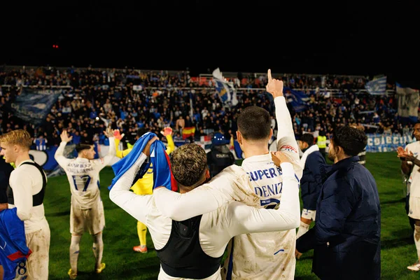 William Gomes ve Deniz Gül, Liga Portekiz maçında FC Alverca ve FC Porto (Maciej Rogowski / Ball Raw Images) takımları arasında görüldü.)