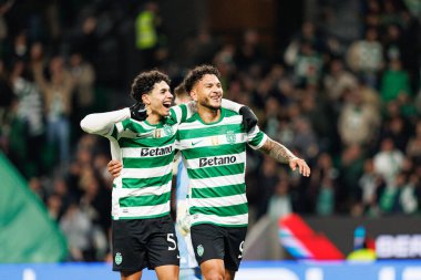 Luis Suarez ve Joao Simoes, Estadio Jose Alvalade 'deki (Maciej Rogowski / Ball Raw Images) Sporting CP ve Rio Ave FC takımları arasında oynanan Liga Portekiz maçında gol attıktan sonra kutlama yaparken görüldü.)