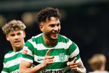 Luis Suarez, Estadio Jose Alvalade 'de (Maciej Rogowski / Ball Raw Images) Sporting CP ve Rio Ave FC takımları arasında oynanan Liga Portekiz maçında gol attıktan sonra kutlama yaparken görüldü.)