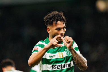 Luis Suarez, Estadio Jose Alvalade 'de (Maciej Rogowski / Ball Raw Images) Sporting CP ve Rio Ave FC takımları arasında oynanan Liga Portekiz maçında gol attıktan sonra kutlama yaparken görüldü.)