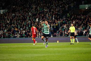 Luis Suarez, Estadio Jose Alvalade 'de (Maciej Rogowski / Ball Raw Images) Sporting CP ve Rio Ave FC takımları arasında oynanan Liga Portekiz maçında gol attıktan sonra kutlama yaparken görüldü.)