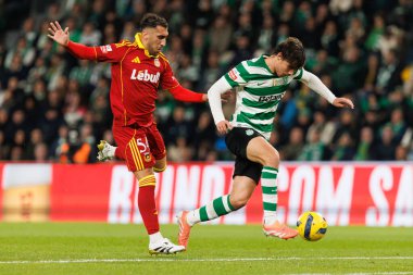 Eduardo Quaresma ve Georgios Liavas, Liga Portekiz maçı sırasında Estadio Jose Alvalade 'de (Maciej Rogowski / Ball Raw Images) Sporting CP ve Rio Ave FC takımları arasında görüldü.)