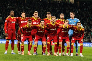Rio Ave oyuncuları Liga Portekiz maçı sırasında Estadio Jose Alvalade 'deki Sporting CP ve Rio Ave FC takımları arasında görüldü (Maciej Rogowski / Ball Raw Images)