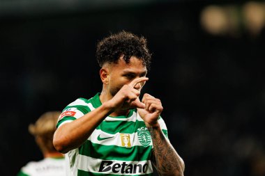 Luis Suarez, Liga Portekiz maçında Estadio Jose Alvalade 'deki Sporting CP ve Rio Ave FC takımları arasında gol üstüne gol atarken görüldü (Maciej Rogowski / Ball Raw Images)