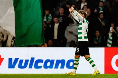 Maximiliano Araujo, Liga Portekiz maçında Estadio Jose Alvalade (Maciej Rogowski / Ball Raw Images) takımları ile Rio Ave FC takımları arasında gol üstüne gol atarken görüldü.)