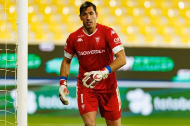 Joel Robles, Liga Portekiz maçı sırasında Estoril Praia ve FC Alverca takımları arasında Estadio Antonio Coimbra da Mota 'da görüldü (Maciej Rogowski / Ball Raw Images)