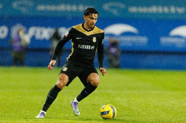 Liga Portekiz maçında Estoril Praia ve FC Alverca takımları arasında Estadio Antonio Coimbra da Mota 'da Nabil Touaizi görüldü (Maciej Rogowski / Ball Raw Images)
