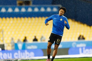 Francisco Chissumba Liga Portekiz maçı sırasında Estoril Praia ve FC Alverca takımları arasında Estadio Antonio Coimbra da Mota 'da (Maciej Rogowski / Ball Raw Images)