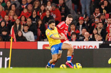 SL Benfica ve GD Estoril Praia (Maciej Rogowski / Ball Raw Images) arasında oynanan Liga Portekiz maçında Rafik Guitane ve Georgiy Sudakov görüldü)