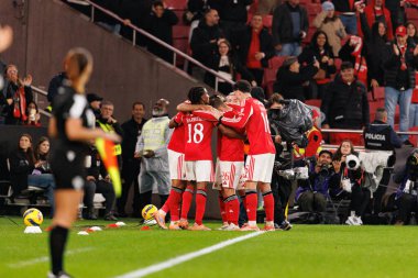 SL Benfica oyuncuları, SL Benfica ile GD Estoril Praia (Maciej Rogowski / Ball Raw Images) arasında oynanan Liga Portekiz maçında Vangelis Pavlidis 'ten gol üstüne gol atarken görüldü.)