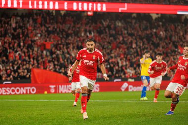 Vangelis Pavlidis, SL Benfica ve GD Estoril Praia (Maciej Rogowski / Ball Raw Images) arasında oynanan Liga Portekiz maçında gol attıktan sonra kutlama yaparken görülüyor.)