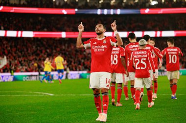 Vangelis Pavlidis, SL Benfica ve GD Estoril Praia (Maciej Rogowski / Ball Raw Images) arasında oynanan Liga Portekiz maçında gol attıktan sonra kutlama yaparken görülüyor.)