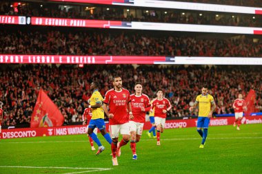 Vangelis Pavlidis, SL Benfica ve GD Estoril Praia (Maciej Rogowski / Ball Raw Images) arasında oynanan Liga Portekiz maçında gol attıktan sonra kutlama yaparken görülüyor.)
