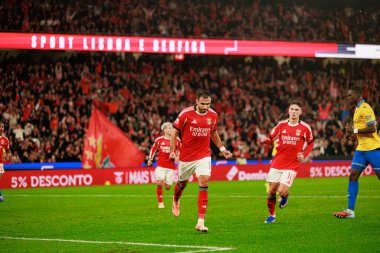 Vangelis Pavlidis, SL Benfica ve GD Estoril Praia (Maciej Rogowski / Ball Raw Images) arasında oynanan Liga Portekiz maçında gol attıktan sonra kutlama yaparken görülüyor.)