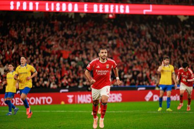 Vangelis Pavlidis, SL Benfica ve GD Estoril Praia (Maciej Rogowski / Ball Raw Images) arasında oynanan Liga Portekiz maçında gol attıktan sonra kutlama yaparken görülüyor.)