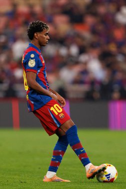 Lamine Yamal İspanya Süper Kupası 'nda FC Barcelona ile Athletic Club (Maciej Rogowski / Ball Raw Images) arasında oynanan yarı final maçında görüldü.)