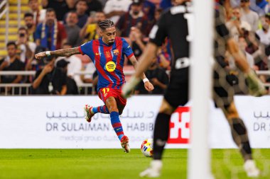 Raphinha, FC Barcelona ile Athletic Club (Maciej Rogowski / Ball Raw Images) arasında oynanan İspanya Süper Kupası Yarı final maçında görüldü.)