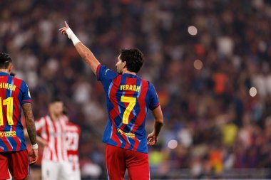Ferran Torres, FC Barcelona ile Athletic Club (Maciej Rogowski / Ball Raw Images) arasındaki yarı final maçında attığı golü kutlarken görüldü.)