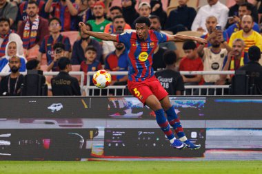 Alejandro Balde, FC Barcelona ile Athletic Club (Maciej Rogowski / Ball Raw Images) arasında oynanan İspanya Süper Kupası yarı final maçında görüldü.)