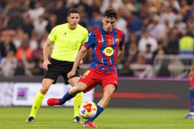 Pedri, FC Barcelona ile Athletic Club (Maciej Rogowski / Ball Raw Images) arasında oynanan İspanya Süper Kupası Yarı final maçında görüldü.)