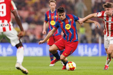 Pedri ve Mikel Jauregizar İspanya Süper Kupası yarı final maçında FC Barcelona ve Atletizm Kulübü (Maciej Rogowski / Ball Raw Images) arasında görüldü.)