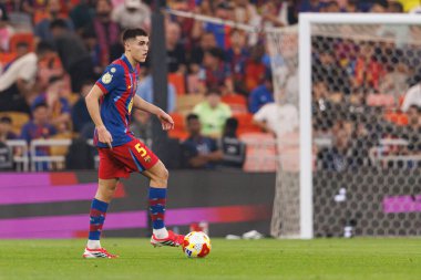 Pau Cubarsi, FC Barcelona ile Athletic Club (Maciej Rogowski / Ball Raw Images) arasında oynanan İspanya Süper Kupası yarı final maçında görüldü.)