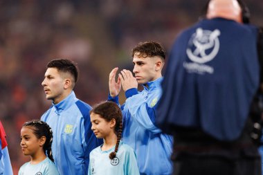 Roony Bardghji ve Fermin Lopez İspanya Süper Kupası 'nda FC Barcelona ile Athletic Club (Maciej Rogowski / Ball Raw Images) arasında oynanan yarı final maçında)