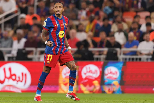 Raphinha, FC Barcelona ile Athletic Club (Maciej Rogowski / Ball Raw Images) arasında oynanan İspanya Süper Kupası Yarı final maçında görüldü.)