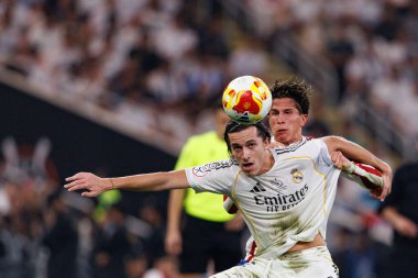 Alvaro Carreras ve Giuliano Simeone, Atletico de Madrid ve Real Madrid (Maciej Rogowski / Ball Raw Images) arasında oynanan İspanya Süper Kupası yarı final maçında görüldü.)