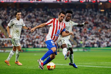 Koke ve Vinicius Vini Junior, Atletico de Madrid ve Real Madrid (Maciej Rogowski / Ball Raw Images) arasında oynanan yarı final maçında görüldü.)