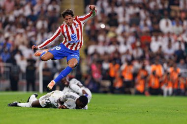 Giuliano Simeone ve Antonio Rudiger İspanya Süper Kupası yarı final maçında Madrid kulübü ile Real Madrid (Maciej Rogowski / Ball Raw Images) arasında görüldü.)