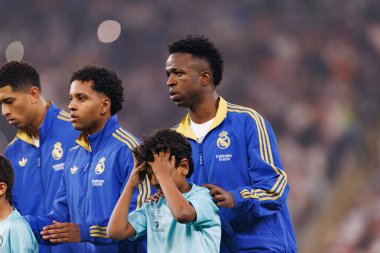 Rodrygo Goes ve Vinicius Junior, Atletico de Madrid ve Real Madrid (Maciej Rogowski / Ball Raw Images) arasında oynanan İspanya Süper Kupası yarı final maçında görüldü.)