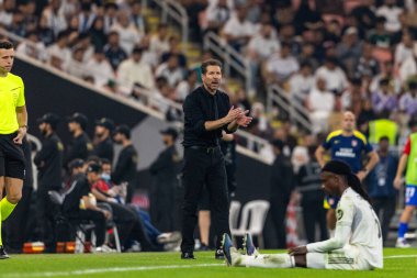 Diego Simeone, Atletico de Madrid ve Real Madrid (Maciej Rogowski / Ball Raw Images) arasında oynanan İspanya Süper Kupası yarı final maçında görüldü.)