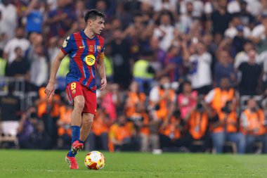 İspanya Süper Kupası Finali sırasında FC Barcelona ve Real Madrid takımları arasında görülen Pedri (Maciej Rogowski / Ball Raw Images)
