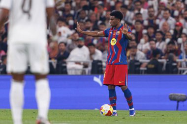 Alejandro Balde, FC Barcelona ve Real Madrid (Maciej Rogowski / Ball Raw Images) takımları arasında oynanan İspanya Süper Kupa Finali sırasında görüldü.)