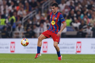 İspanya Süper Kupası Finali sırasında FC Barcelona ve Real Madrid takımları arasında görülen Pedri (Maciej Rogowski / Ball Raw Images)