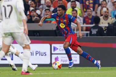 Alejandro Balde, FC Barcelona ve Real Madrid (Maciej Rogowski / Ball Raw Images) takımları arasında oynanan İspanya Süper Kupa Finali sırasında görüldü.)