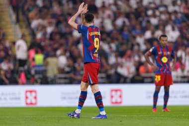 Robert Lewandowski, FC Barcelona ve Real Madrid (Maciej Rogowski / Ball Raw Images) takımları arasında oynanan İspanya Süper Kupa Finali sırasında görüldü.)