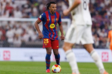 Jules Kounde İspanya Süper Kupası Finali sırasında FC Barcelona ve Real Madrid takımları arasında görüldü (Maciej Rogowski / Ball Raw Images)