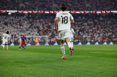 Alvaro Carreras, FC Barcelona ve Real Madrid (Maciej Rogowski / Ball Raw Images) takımları arasında oynanan İspanya Süper Kupa Finali sırasında görüldü.)