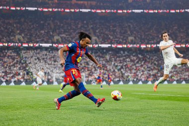 Jules Kounde İspanya Süper Kupası Finali sırasında FC Barcelona ve Real Madrid takımları arasında görüldü (Maciej Rogowski / Ball Raw Images)