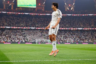 Gonzalo Garcia, FC Barcelona ve Real Madrid (Maciej Rogowski / Ball Raw Images) takımları arasında oynanan İspanya Süper Kupa Finali maçında gol attıktan sonra kutlama yaparken görüldü.)