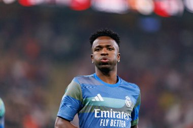 Vinicius Vini Junior FC Barcelona ve Real Madrid (Maciej Rogowski / Ball Raw Images) takımları arasında oynanan final maçında görüldü.)