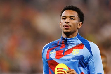 Alejandro Balde, FC Barcelona ve Real Madrid (Maciej Rogowski / Ball Raw Images) takımları arasında oynanan İspanya Süper Kupa Finali sırasında görüldü.)