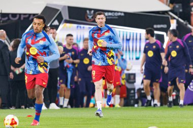 Robert Lewandowski, FC Barcelona ve Real Madrid (Maciej Rogowski / Ball Raw Images) takımları arasında oynanan İspanya Süper Kupa Finali sırasında görüldü.)