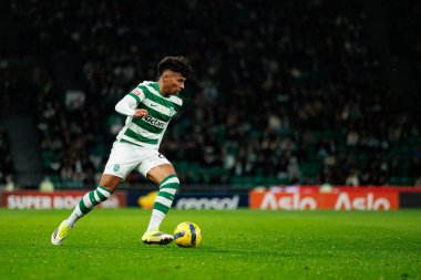 Liga Portekiz maçı sırasında Estadio Jose Alvalade 'deki Casa Pia AC (Maciej Rogowski / Ball Raw Images) takımları arasında Alisson Santos görüldü.)