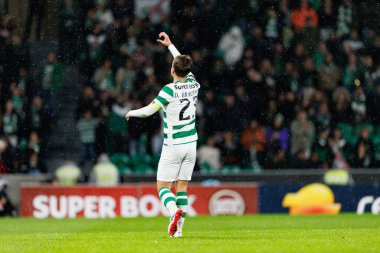 Daniel Braganca, Liga Portekiz maçında attığı gol sonrasında Estadio Jose Alvalade 'deki Casa Pia AC (Maciej Rogowski / Ball Raw Images) takımları arasında bir kutlama yaparken görüldü.)