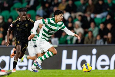 Liga Portekiz maçında Estadio Jose Alvalade 'deki Casa Pia AC (Maciej Rogowski / Ball Raw Images) takımları arasında Renato Nhaga ve Joao Simoes görüldü.)