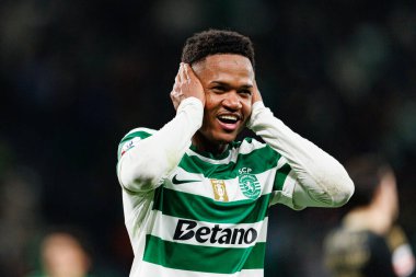 Cin Catamo, Liga Portekiz maçında attığı gol sonrasında Estadio Jose Alvalade 'deki Casa Pia AC (Maciej Rogowski / Ball Raw Images) takımları arasında kutlama yaparken görüldü.)