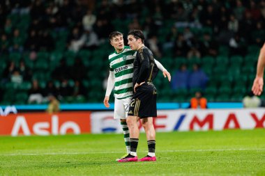 Ivan Fresneda ve Gaizk Larrazabal, Liga Portekiz maçı sırasında Estadio Jose Alvalade 'deki Casa Pia AC (Maciej Rogowski / Ball Raw Images) takımları arasında görüldü.)